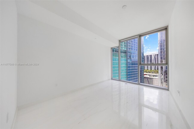 Building Photo - 300 Biscayne Blvd Way