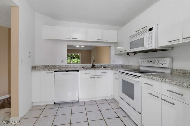 Building Photo - 7779 Jewel Ln