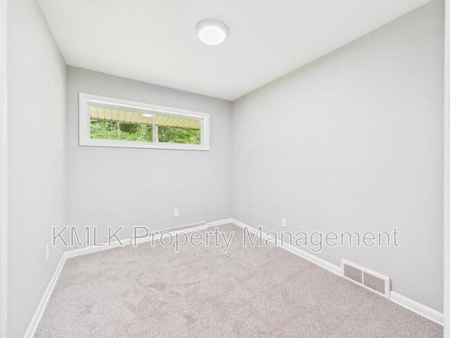 Building Photo - 2644 Kilgore St