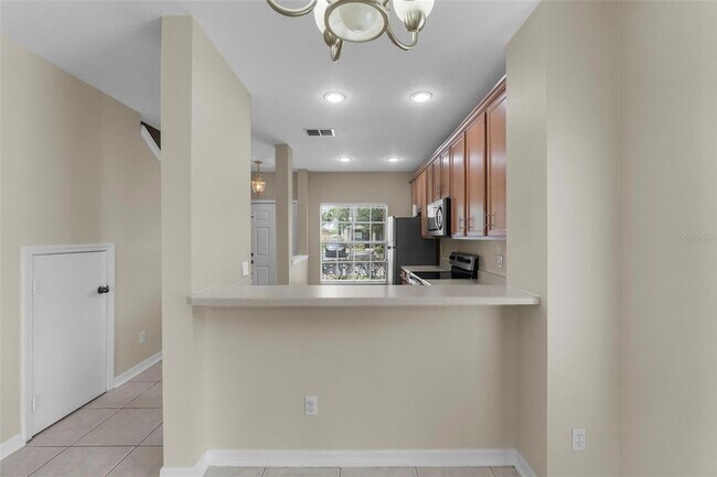 Building Photo - 10325 Manderley Way