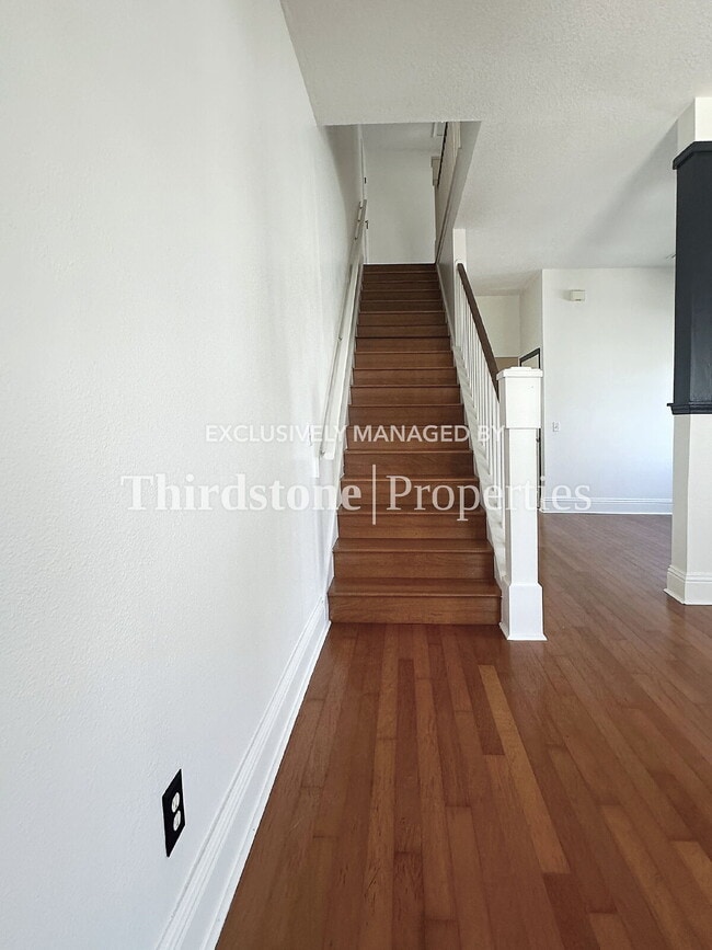 Building Photo - 1446 Silver St