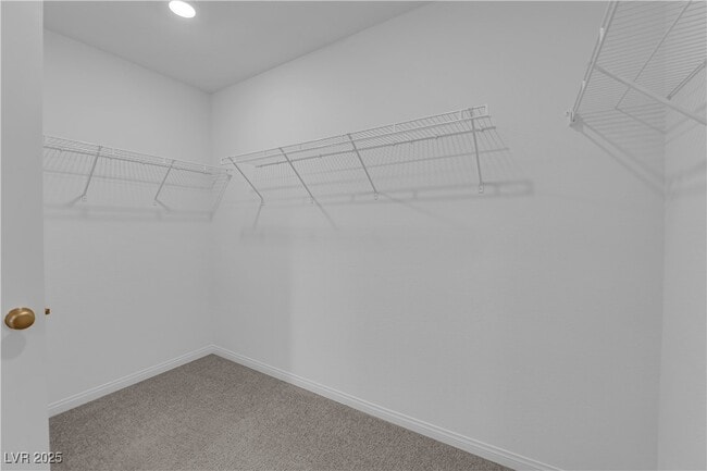 Building Photo - 2467 Bellinzona Pl