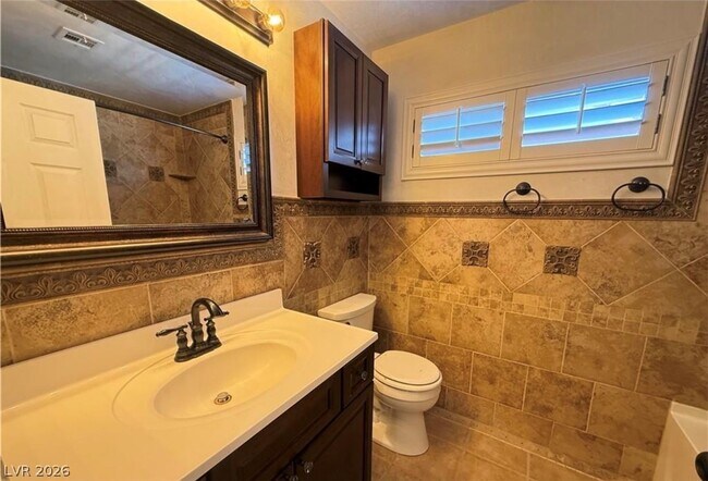 Building Photo - 32 Sandwedge Dr