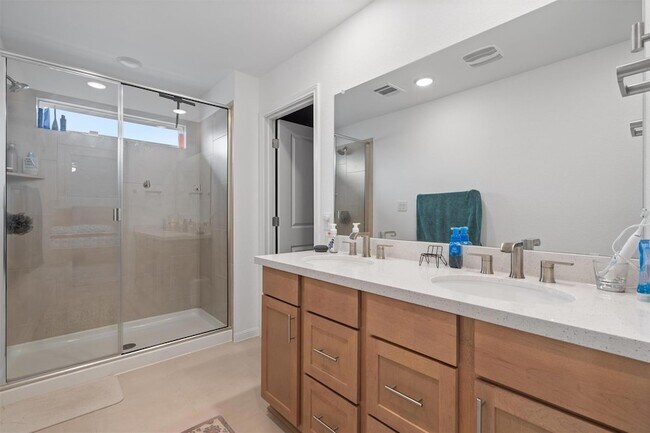 Building Photo - 1617 Purple Martin Dr
