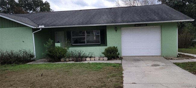 Primary Photo - 234 W Valerian Pl