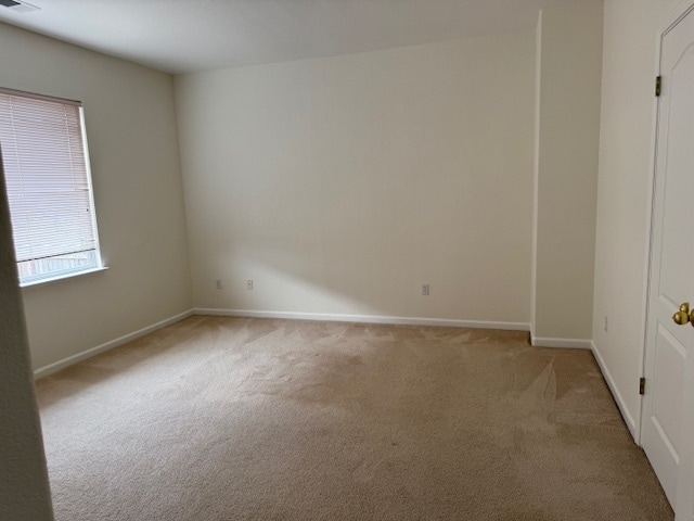 Building Photo - 553 Hibiscus Dr