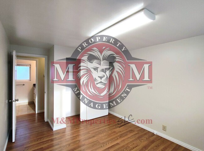 Building Photo - Great 4 Bd 2 Ba Home in Taylorsville