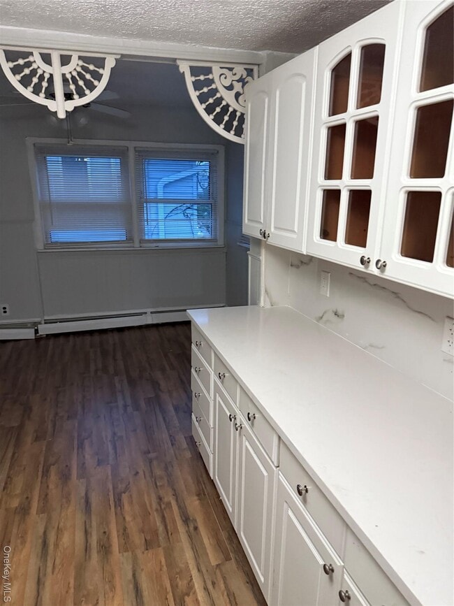 Building Photo - 18 Leach St