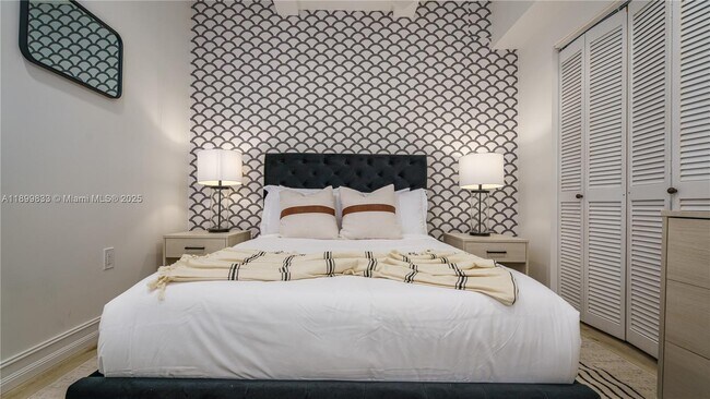 Building Photo - 6152 SW Banks St