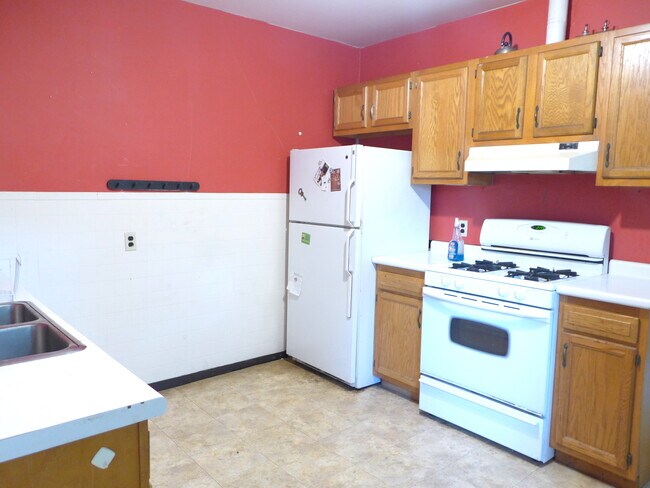 Primary Photo - 109 Colborne Rd