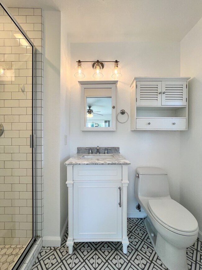 Building Photo - Beautiful Three Bedroom North Napa Home