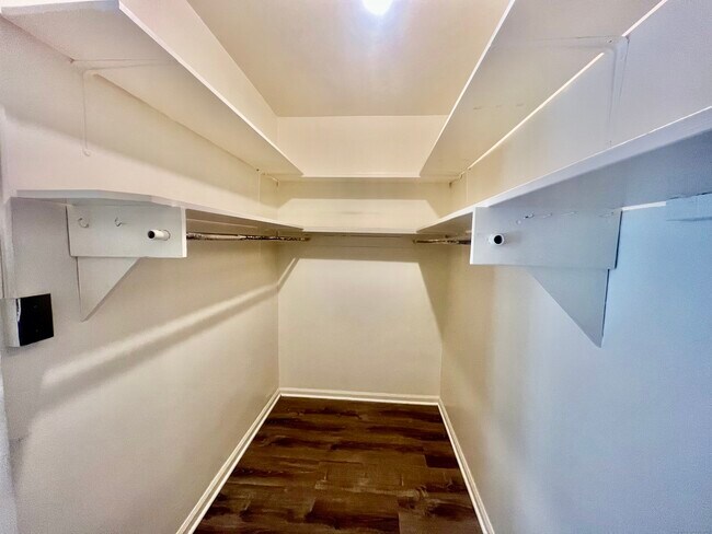 Building Photo - 80 Josephine Evaristo Ave