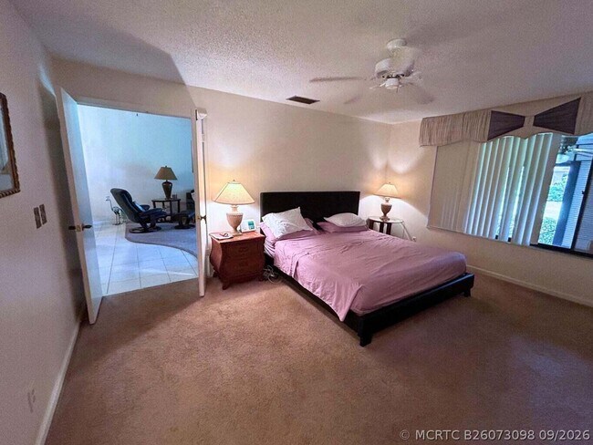 Building Photo - 10058 Laurelwood Pl