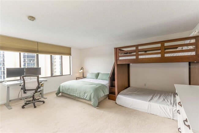 Building Photo - 700 Island Way