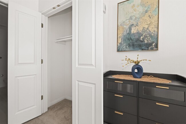 Building Photo - 1207 Grand W Blvd