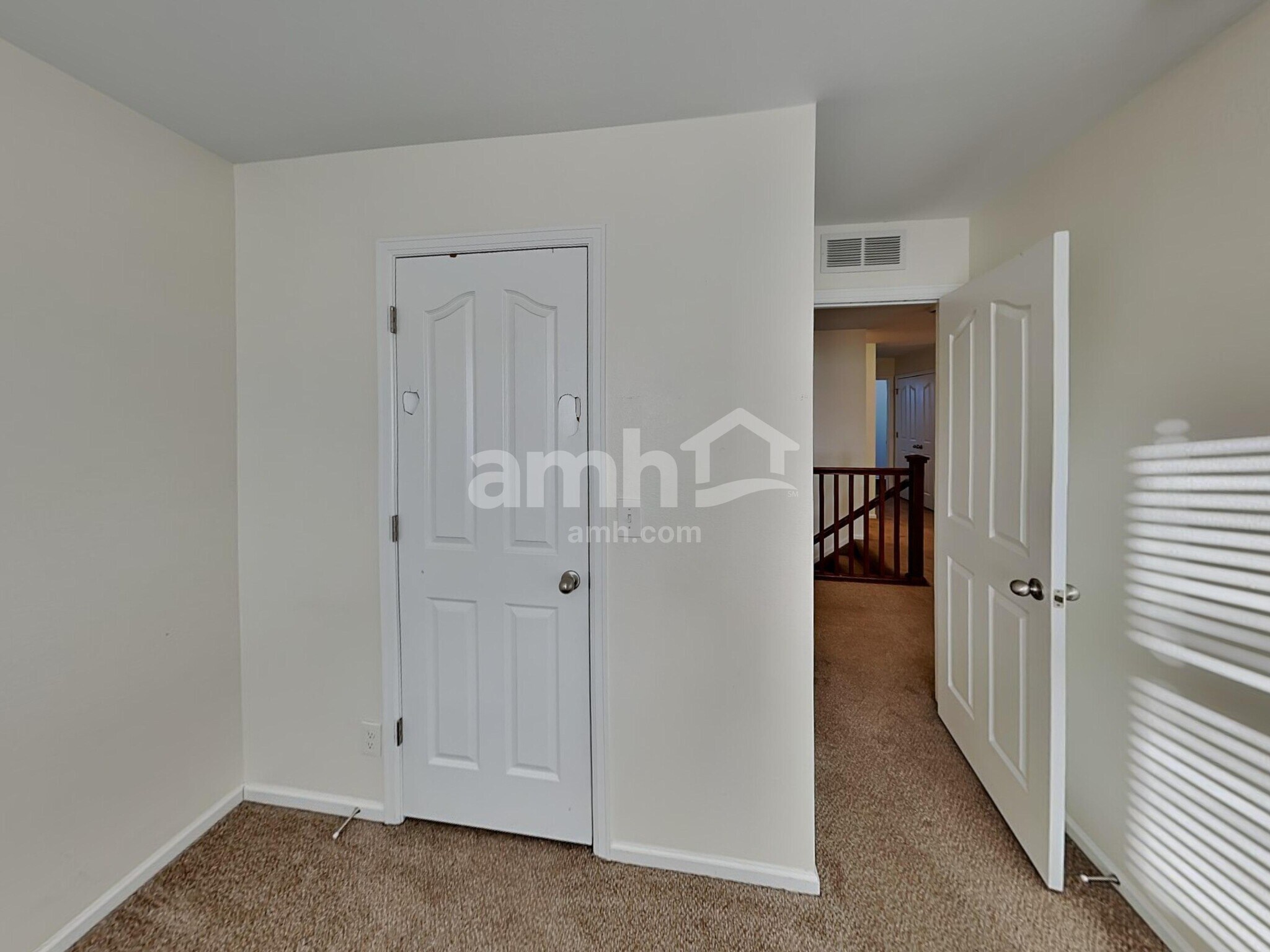 Building Photo - 5366 N Laredo St