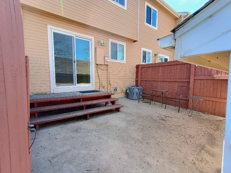 Building Photo - 12165 Bannock St