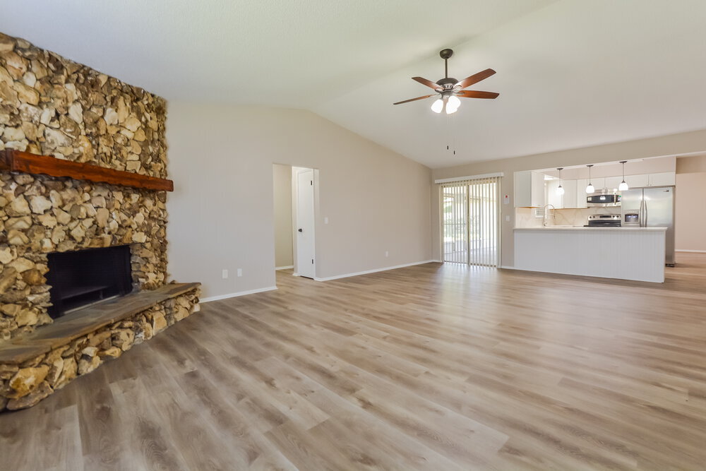 Building Photo - 10423 Cedarhurst Ave