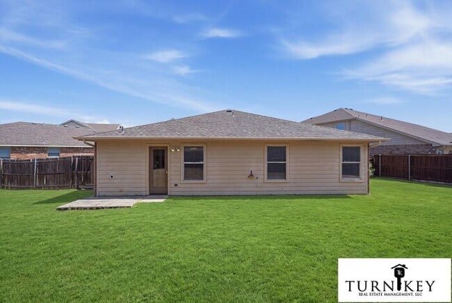 Building Photo - Available NOW in Haslet | 3BR/2BA with 2-Car Garage, Private Yard & Easy Access to 287 & I-35