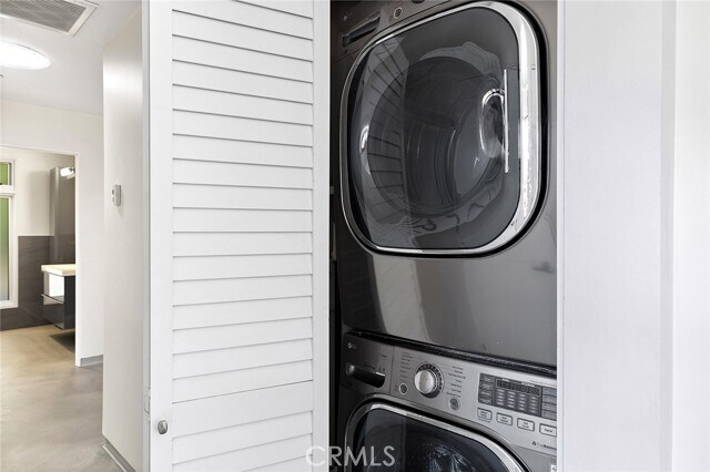 Building Photo - 30872 Marilyn Dr