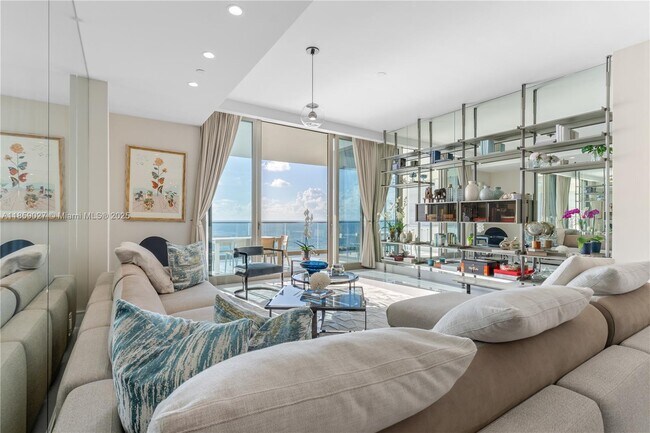 Building Photo - 17901 Collins Ave