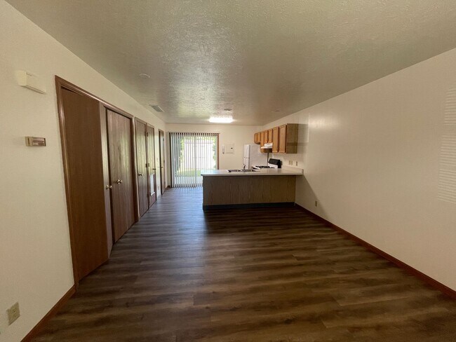 Building Photo - 129 Watertower Ct