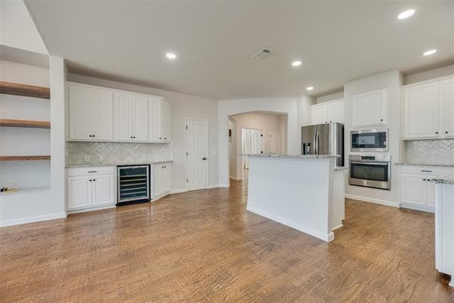 Building Photo - 2414 Thorntree Dr
