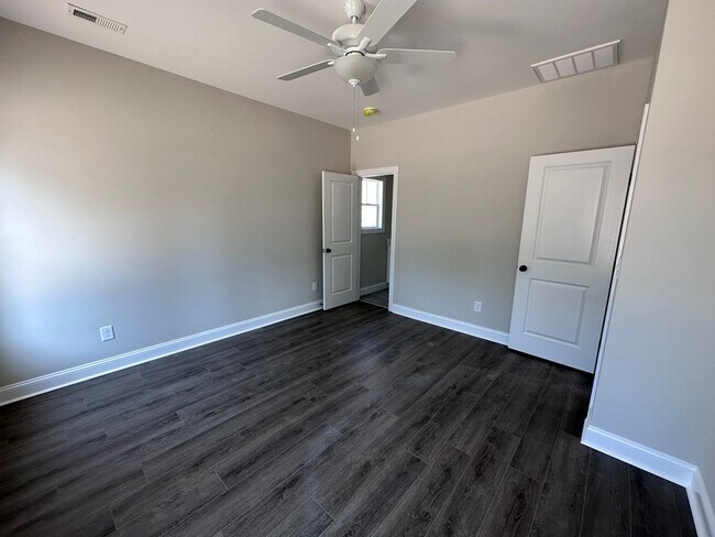 Building Photo - 4308 Peachtree Ave