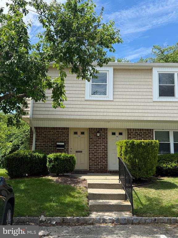 Building Photo - 1316 Silver Ct