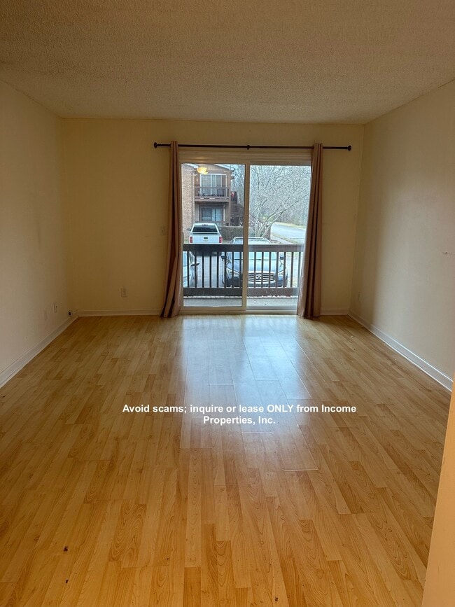 Building Photo - 171 Brooke Castle Dr