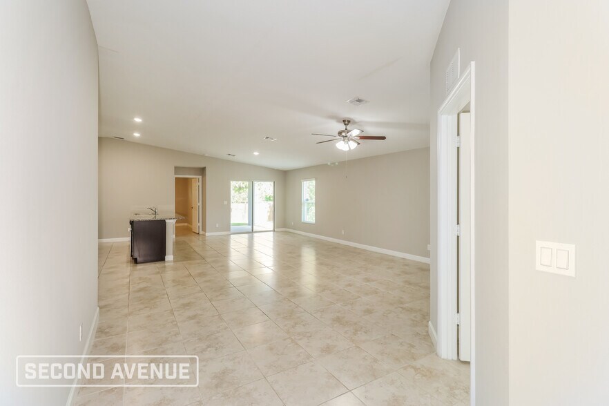 Building Photo - 256 Santo Domingo Ave SW