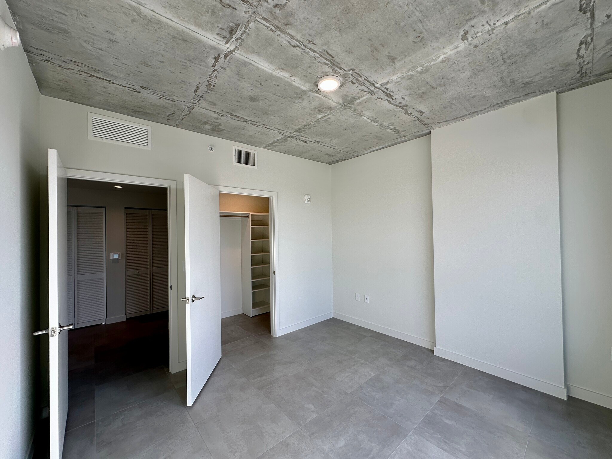 Building Photo - 321 NW 31st St