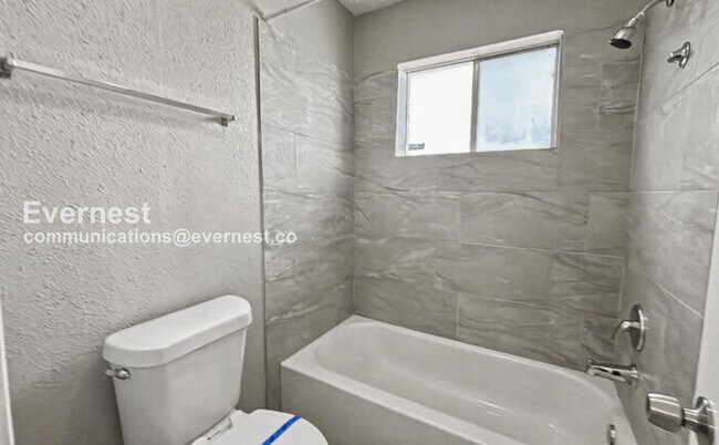 Building Photo - 4034 Cypressdale Dr