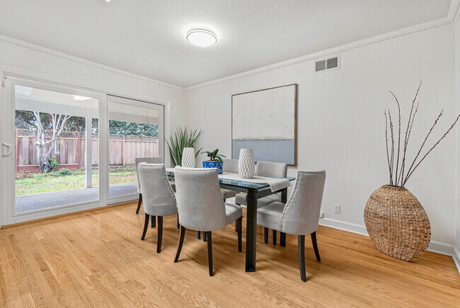 Building Photo - West San Jose home four bedrooms three baths with separate bedroom and full bath