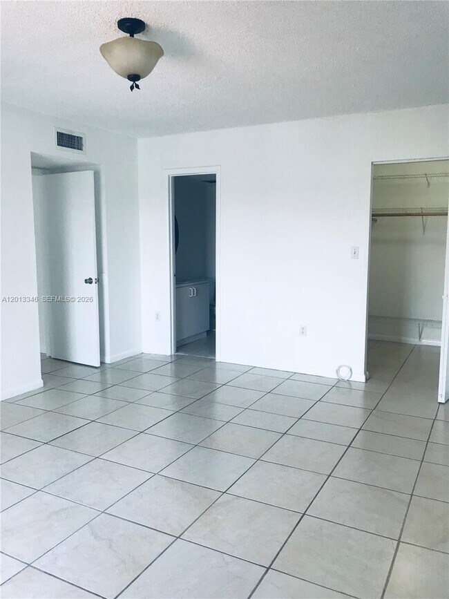 Building Photo - 17600 NW 68th Ave