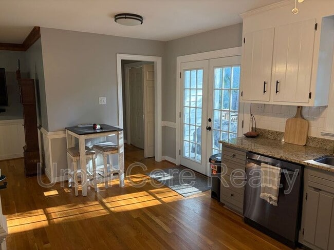 Building Photo - 7949 Flag Tail Dr