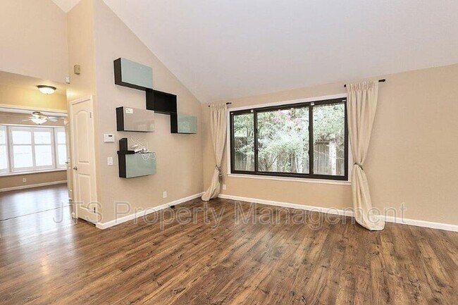 Building Photo - 2173 Roaring Camp Dr