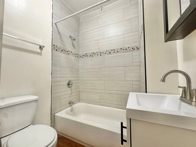 Building Photo - 684 S Rampart Blvd