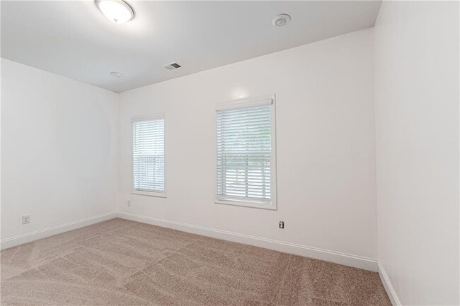 Building Photo - 3634 Via Nuova Ln