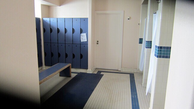 Building Photo - RANCHO BERNARDO - 2 BR RANCH BERNARDO CONDO WITH BEAUTIFUL VIEWS & RESORT STYLE AMENITIES & AC!