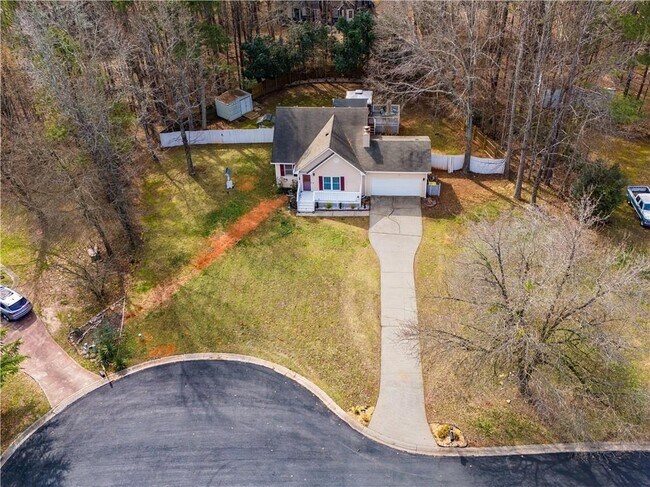 Building Photo - 1317 Hillside Ct