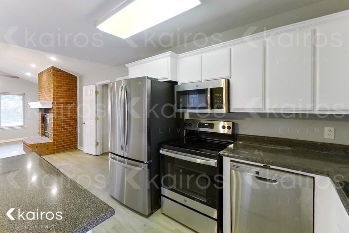 Building Photo - 3807 S Williams St