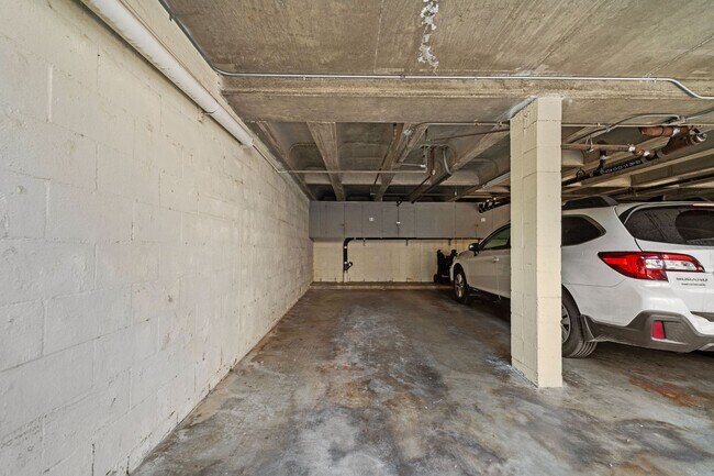 Building Photo - Modern Loft-Style Condo with Floor to Ceiling Windows  in Vibrant Culver City