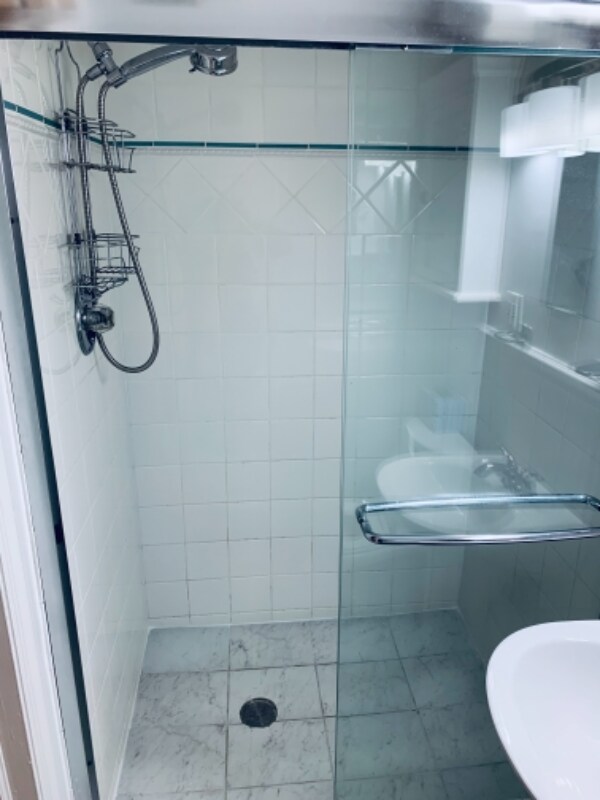 Building Photo - 2807 Ontario Rd NW