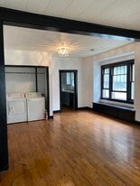Building Photo - 1417 Humboldt St