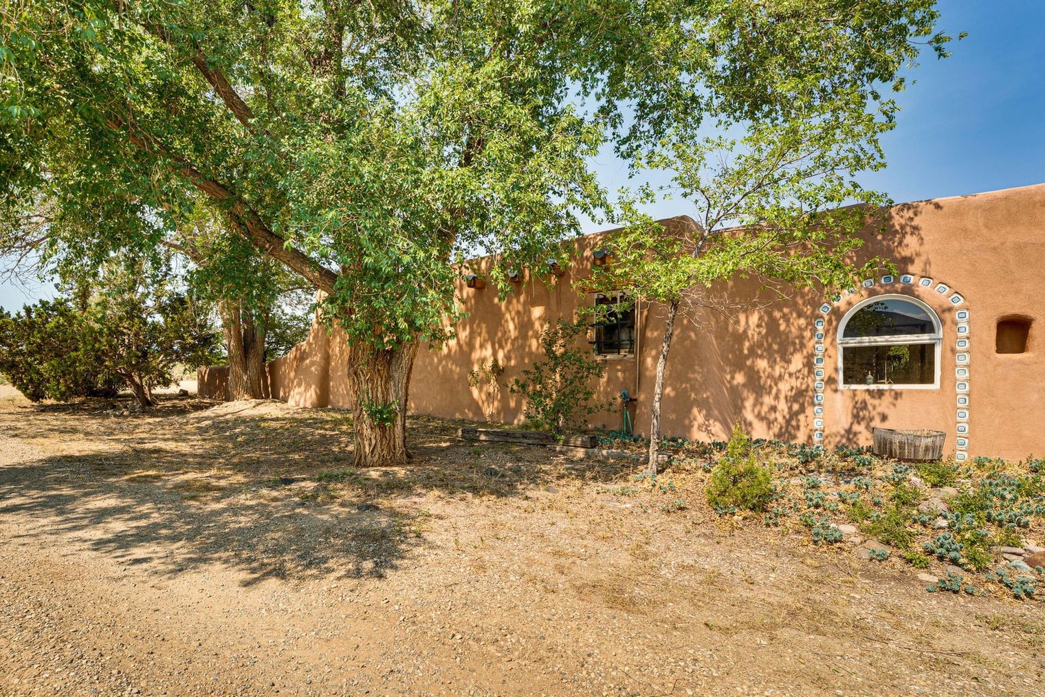 Building Photo - 612 Fernandez Rd