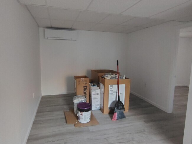 Building Photo - 274 Depot St