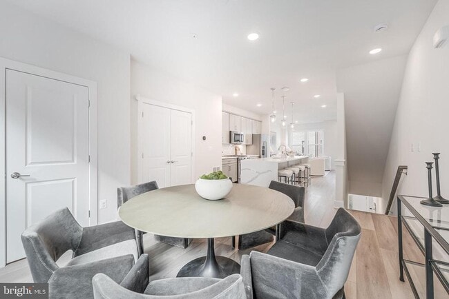 Building Photo - 12742 Verdant Wy