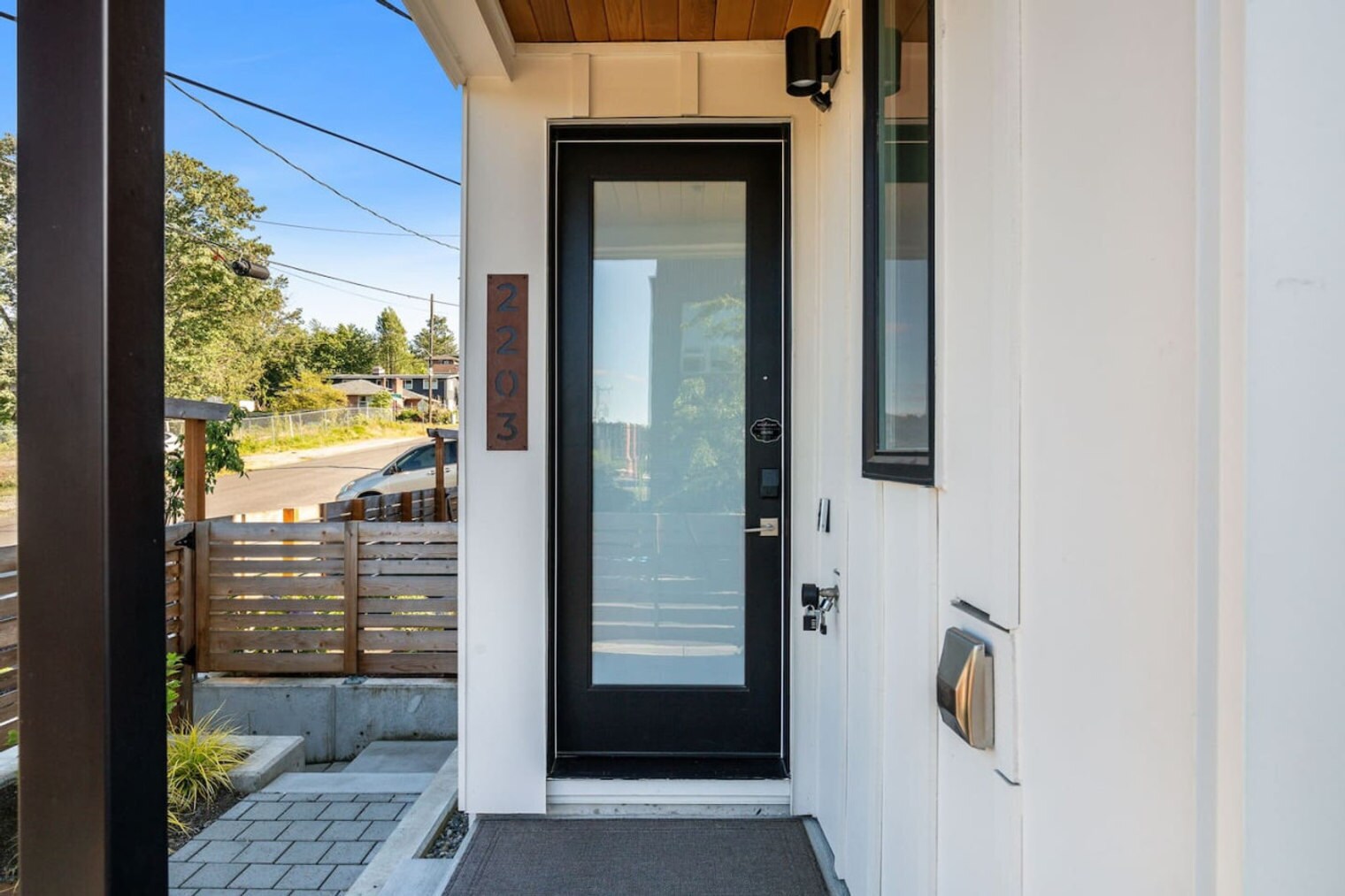 Building Photo - 2203 22nd Ave S