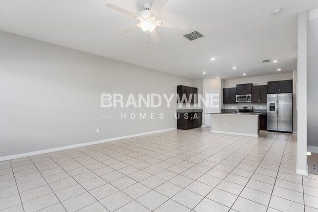 Building Photo - 8648 Castillian Way